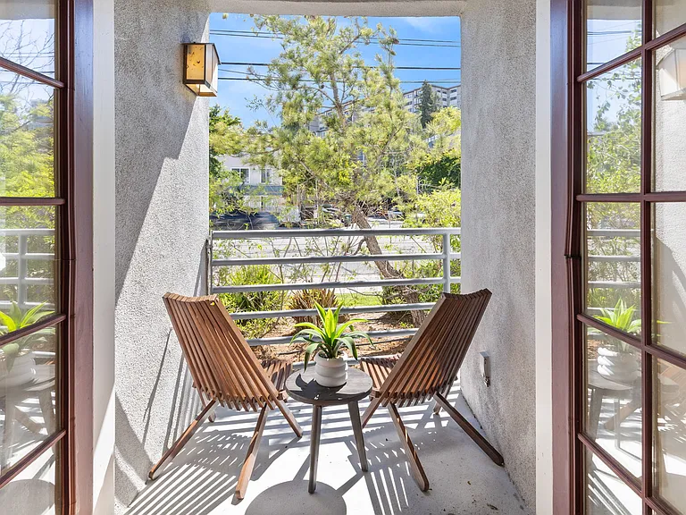 128 El Camino Real #101 — Photo 18