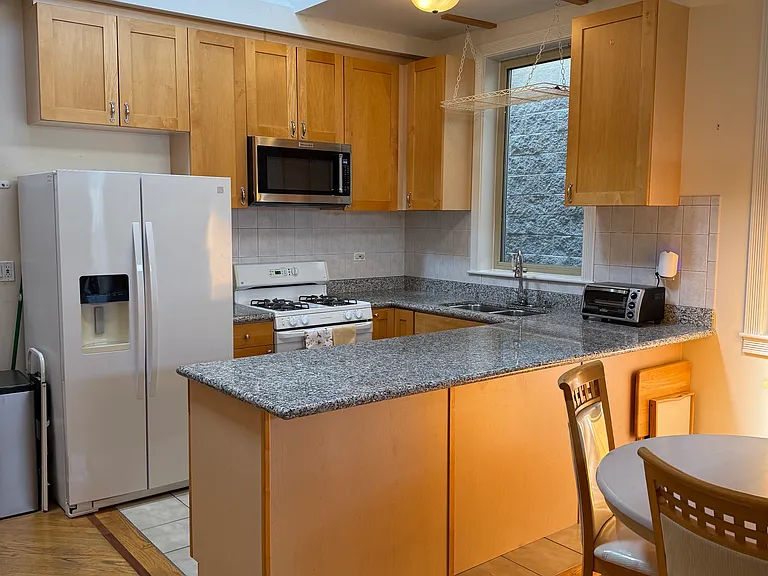 2645 W Haddon Ave #3 — Photo 5