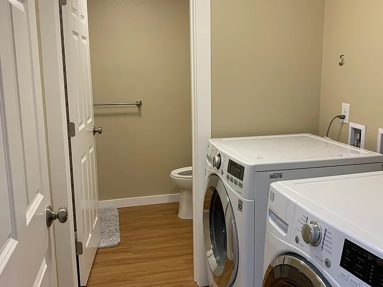 1333 N Heatherwood W — Photo 19