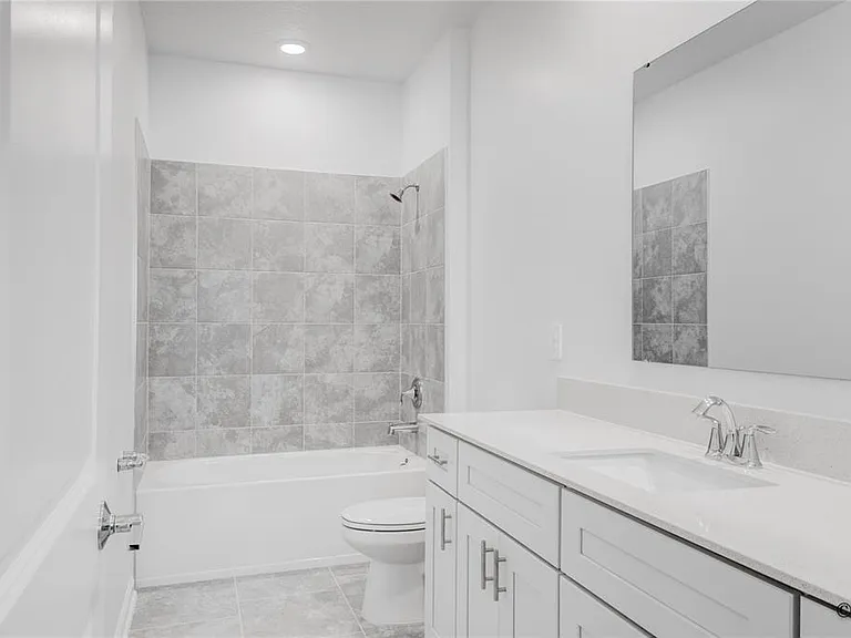 2207 Sweet Honey Ln — Photo 37