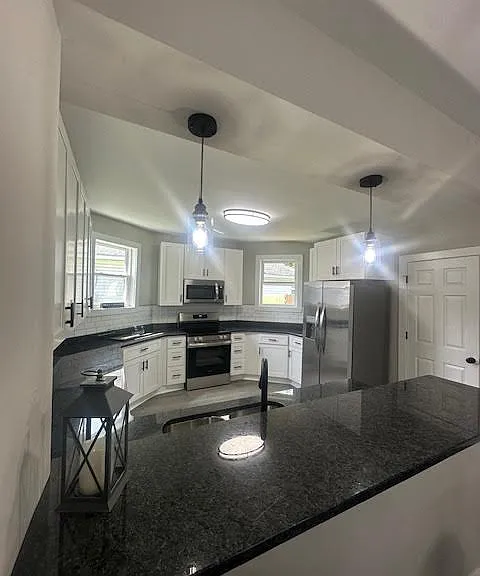 813 Sycamore Ave — Photo 8