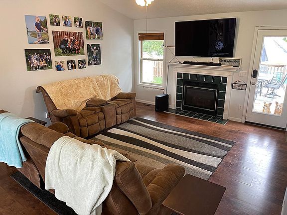 3rd image of 319 Northside Dr
