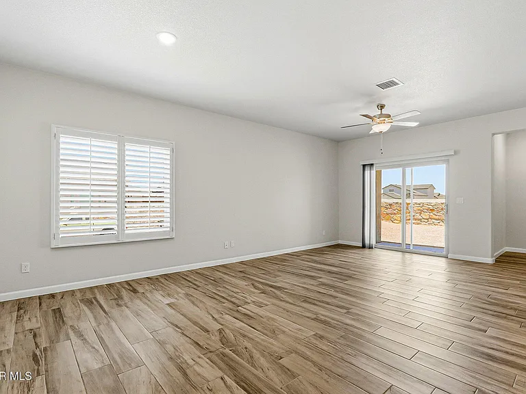 14801 Mike A Mendoza Ave — Photo 7