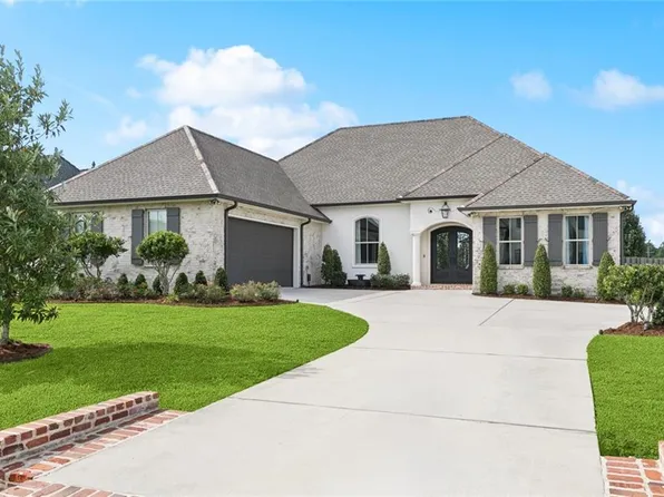 130 Bald Eagle Dr, Belle Chasse, LA 70037