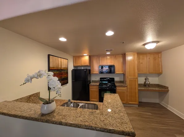 The Phoenician Collection, 1501 Secret Ravine Pkwy #2ef4e30cc, Roseville, CA 95661