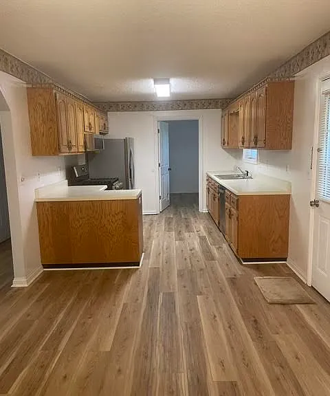 1974 Spruce Loop — Photo 10