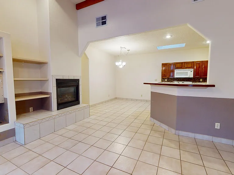 3496 Northpointe Dr — Photo 15