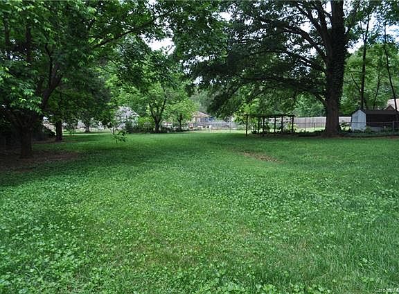 5th image of 8439 Dunsinane Dr