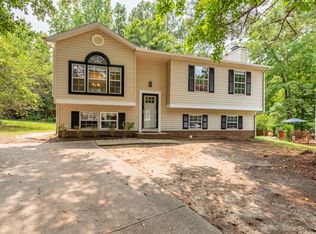 8505 Maeve Ct, Raleigh, NC 27616