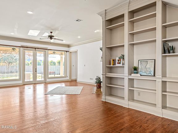 5th image of 112 Stonesberry Dr