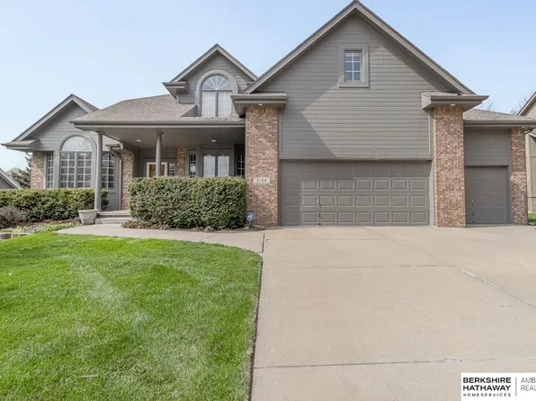 2106 S 185th St, Omaha, NE 68130