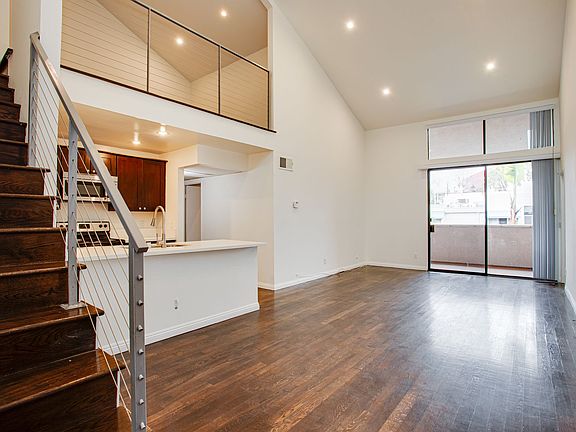 2nd image of 724 N West Knoll Dr APT 316
