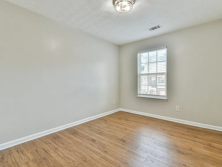 2529 Emma Way — Photo 21