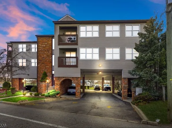 779 Riverside Ave, Lyndhurst Twp., NJ 07071