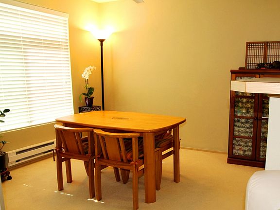 3rd image of 6747 SE Cougar Mountain Way