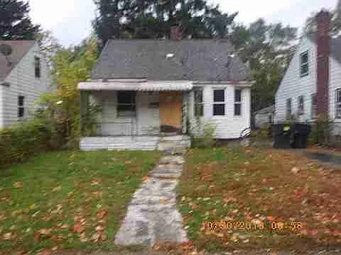 19337 Bradford St photo 1