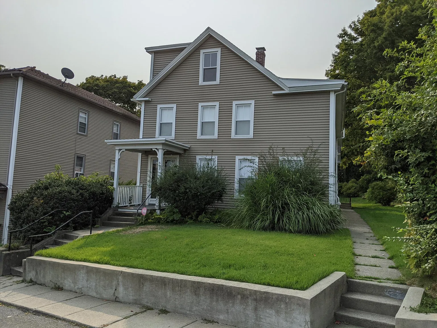 663 Southbridge St — Photo 1
