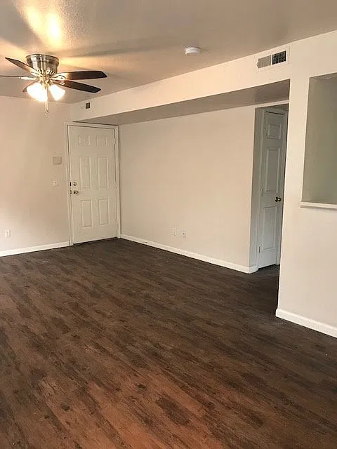 1014 Mississippi — Photo 2