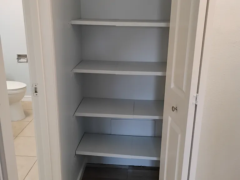 140 E Highline Cir — Photo 12
