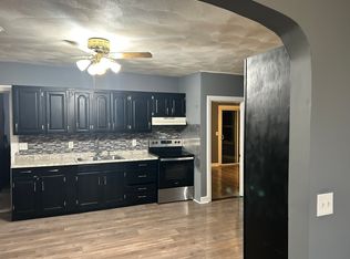 9-11 Barnes St, West Warwick, RI 02893