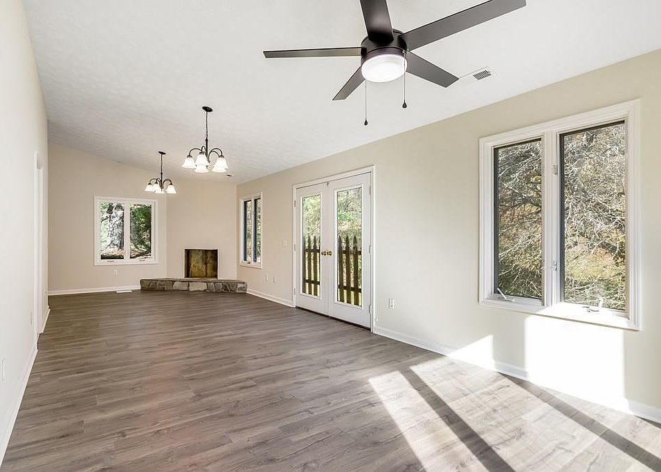1st image of 55 Mount Pleasant Dr
