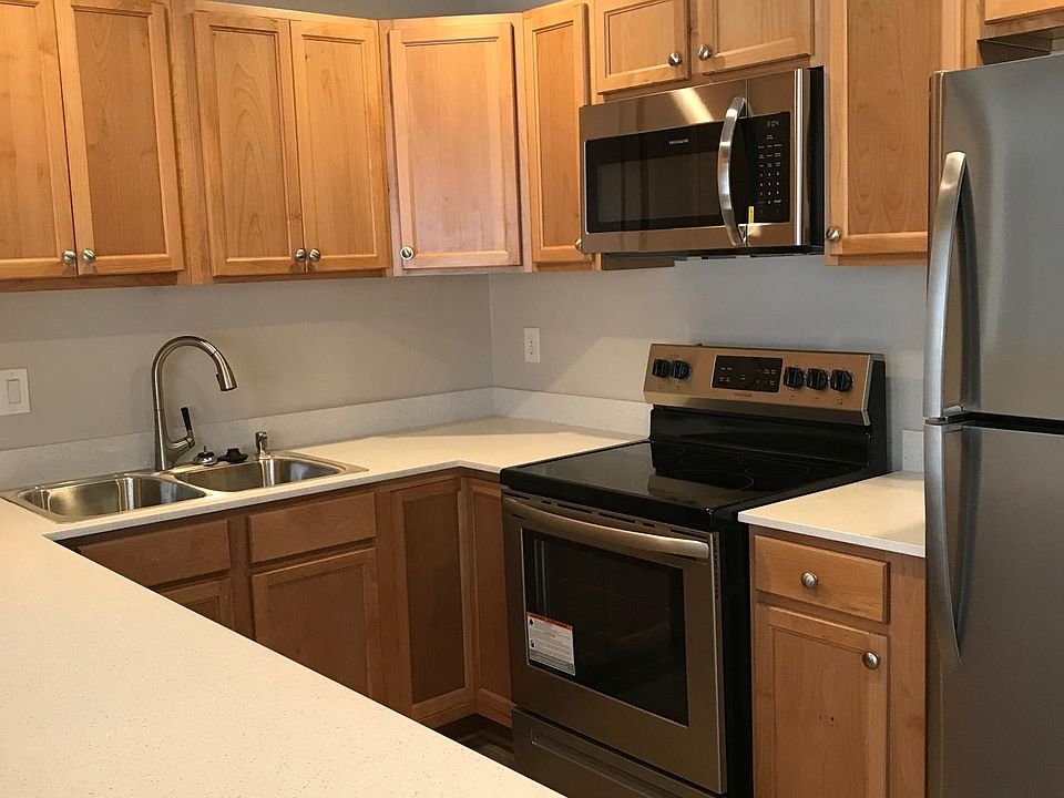 1st image of 20 W Mountain Ln
