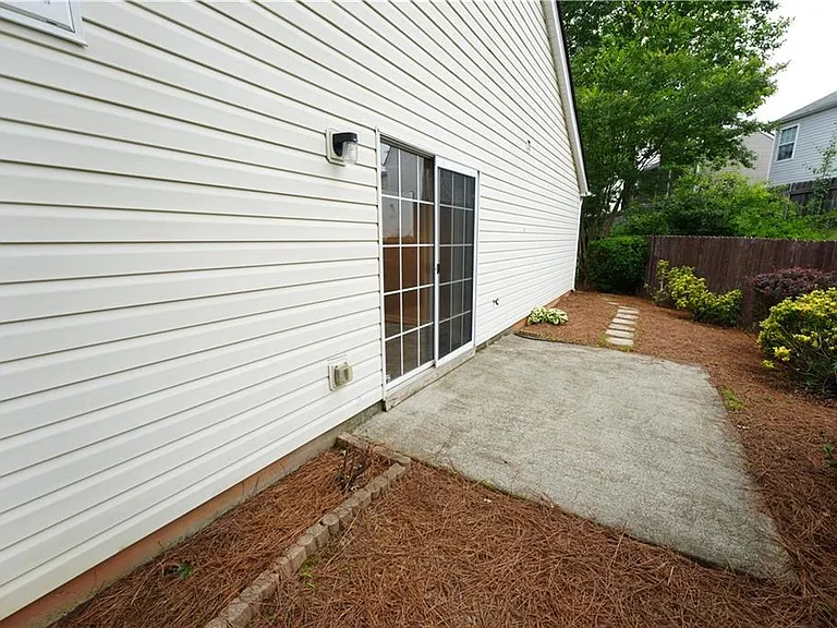 2040 Keenland Ct — Photo 10