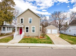 718 N Harriman St, Appleton, WI 54911
