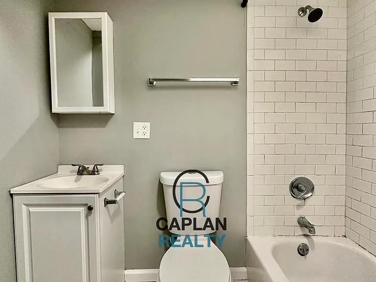 527 East St #1 — Photo 14