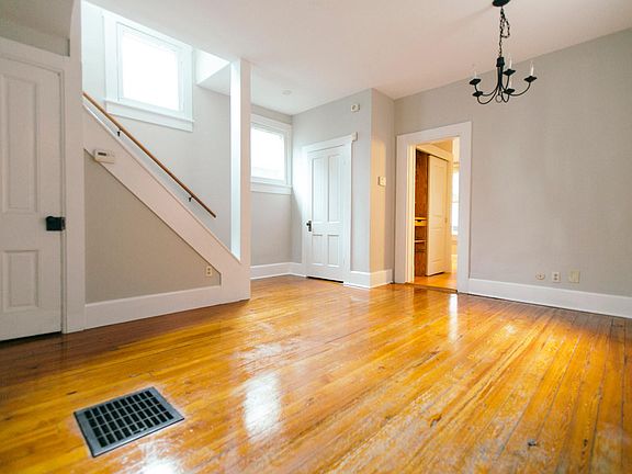 4th image of 825 City Park Ave