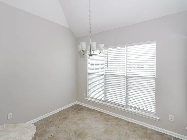 11662 Underwood Dr — Photo 4