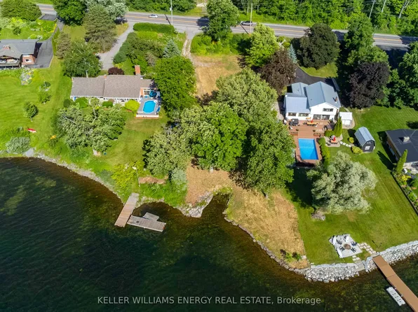 12570 Loyalist Pkwy, Prince Edward County, ON K0K 2T0