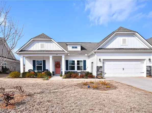 206 Tralee Dr, Pendleton, SC 29670