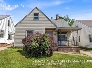 5219 Joseph St, Maple Heights, OH 44137