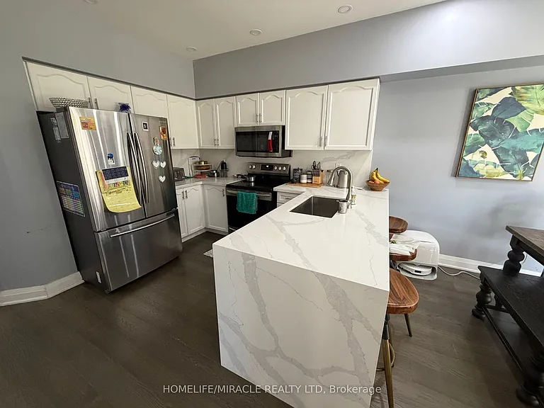 7549 Doverwood Dr — Photo 9