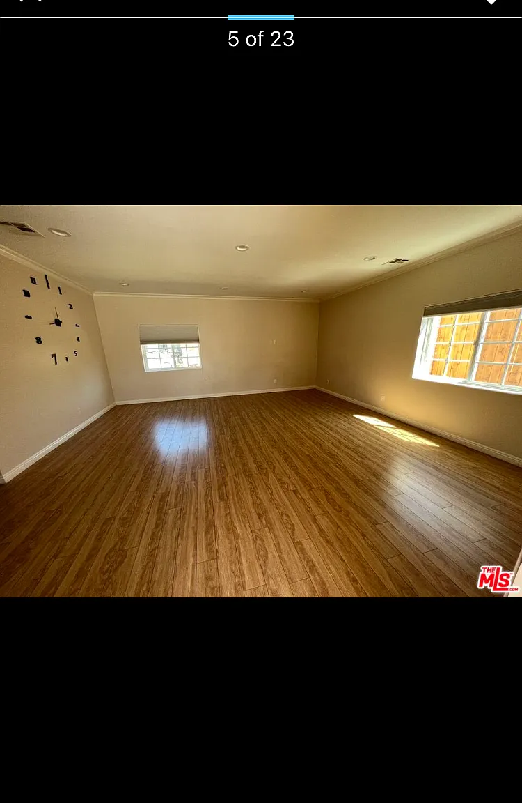 2 bed, 1350 sqft, $3,000 — Photo 3