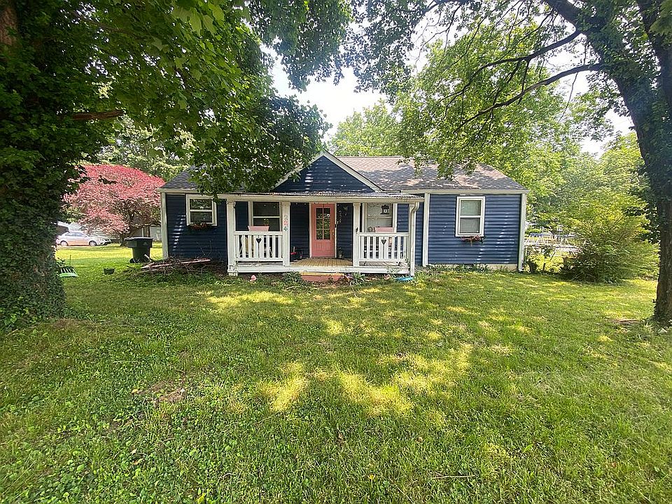 1st image of 224 Spence Ln