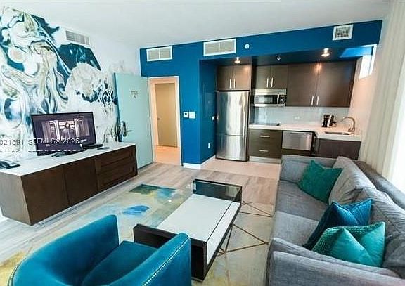 4th image of 17315 Collins Ave #806