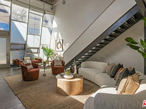 130 S Hewitt St APT 25, Los Angeles, CA 90012