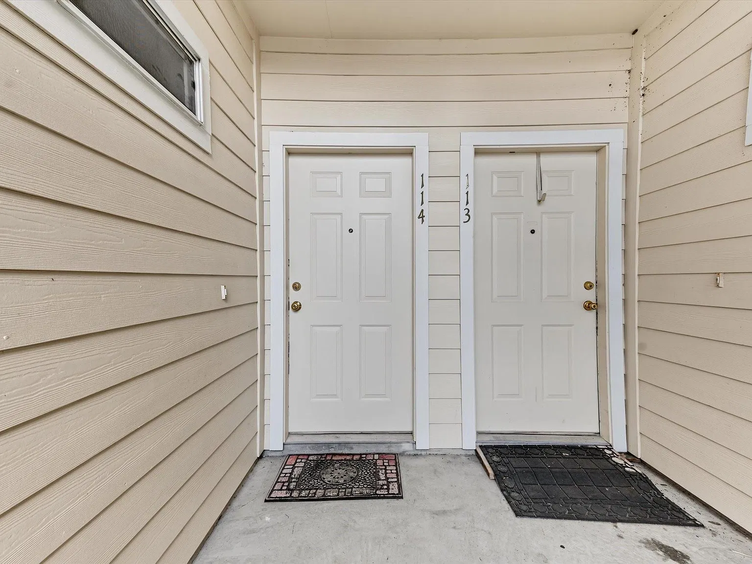 2 bed, 2.0 bath, 1147 sqft, $1,300 — Photo 2