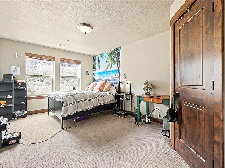 871 W Abigail Dr — Photo 11
