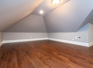 645 W Powderhorn Rd, Sandy Springs, GA 30342