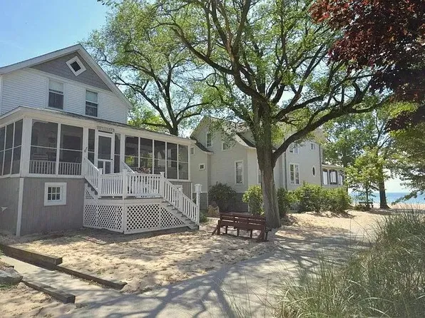 2450 Michigan Walk, Macatawa, MI 49434