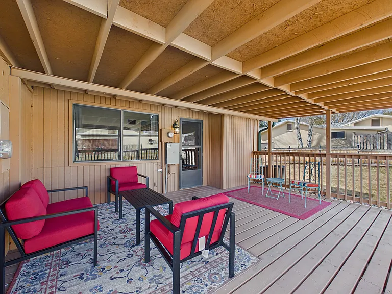 108 Niblic Ct #1 — Photo 35
