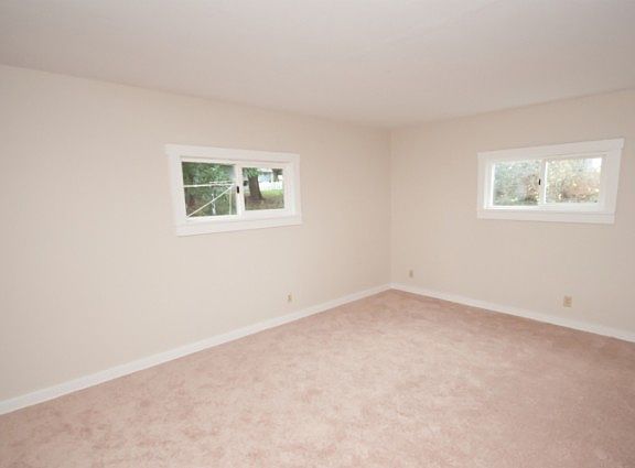 4th image of 1441 NE 6th Ave
