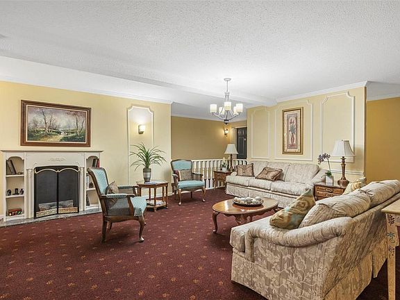 4th image of 15593 Bedford Forge Dr APT 23