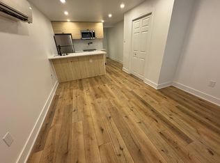126 S 22nd St #LL, Philadelphia, PA 19103
