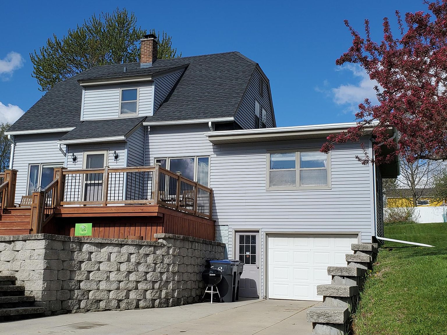 335 Lake Dr, Random Lake, WI 53075 Zillow