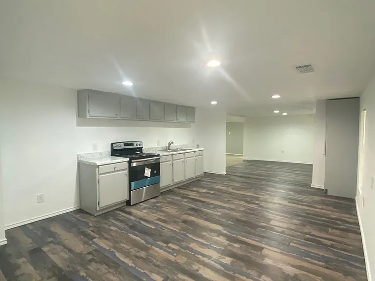 410 Pleasure Land Rd — Photo 4