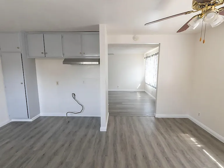 16511 Estrella Ave — Photo 5